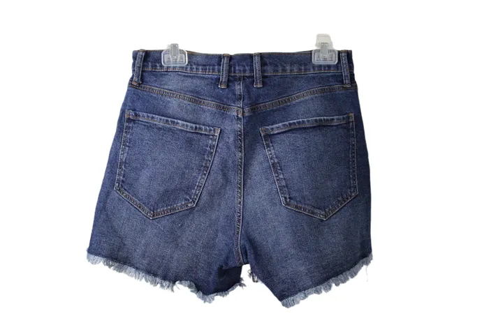 Celebrity Pink Denim Shorts 1112 Celebrity Pink Earrings