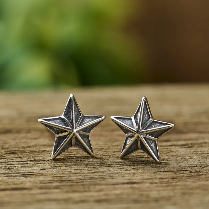 Chadds Ford Jewelry Sterling Silver Vintage Barn Star Studs Earrings