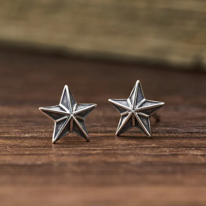 Chadds Ford Jewelry Sterling Silver Vintage Barn Star Studs Earrings
