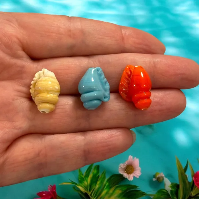 Charm Necklaces Hand Made Murano Glass Sea Shell Charm Horizontal Hole Murano Sea Shell Charm Peppy Beads Charm Necklaces Hand Made Murano Glass Sea Shell Charm Horizontal Hole Murano Sea Shell Charm Peppy Beads