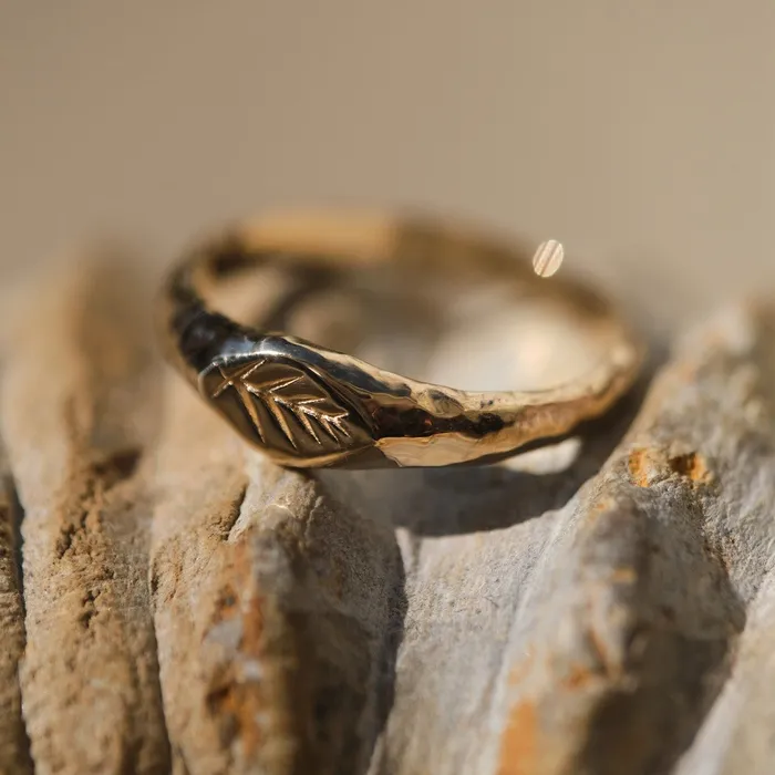 COMMON ERA Rings Palma Slim Roman Signet Ring