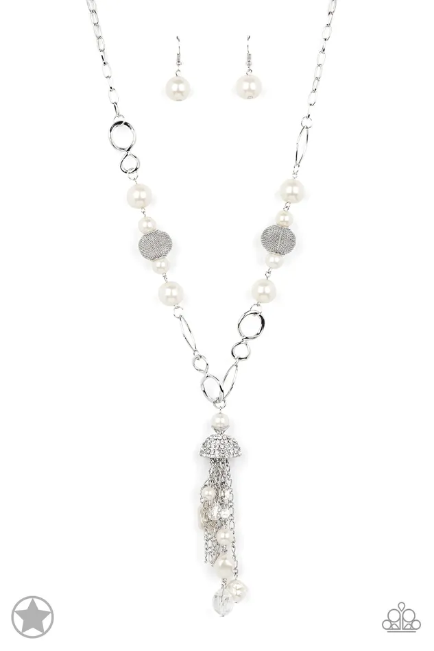 Designated Diva White Paparazzi Accessories Rings