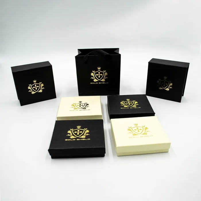 Earrings Gold Shield Aretes de Plata para Mujer de Pia con Zirconia