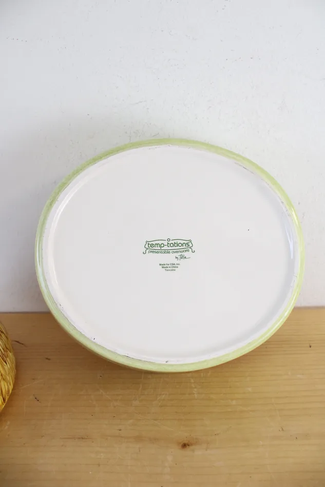 Earrings Temptations Temptations Hen Covered Baking Dish