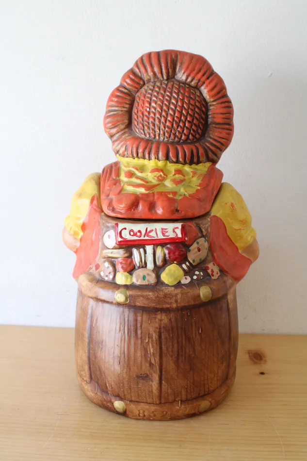 Earrings Vintage Raggedy Ann Hand Painted Cookie Jar Jubilee Thrift