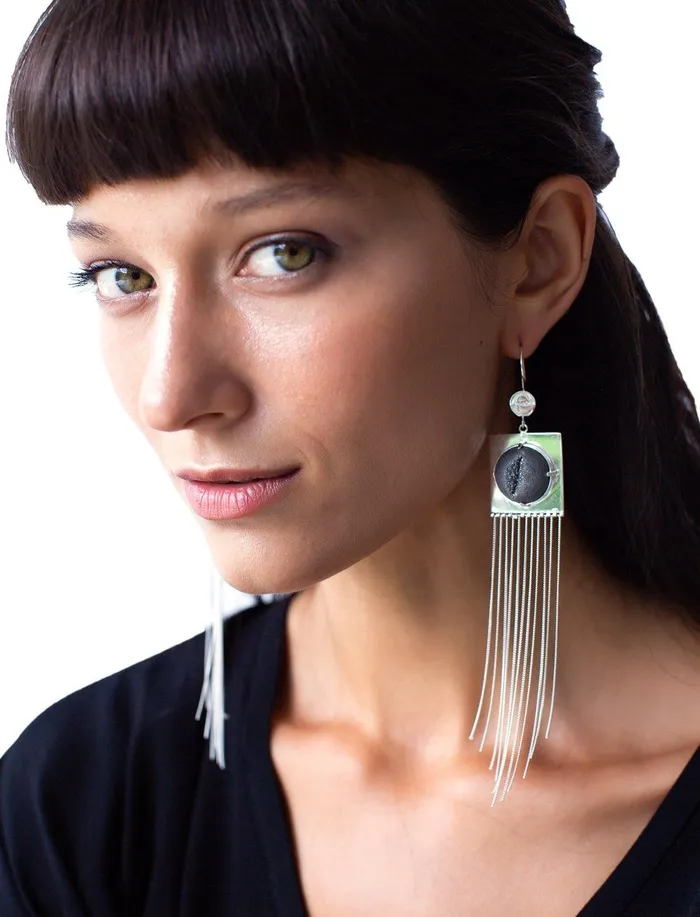 Erika Pea Earrings Eugenia Round Earring