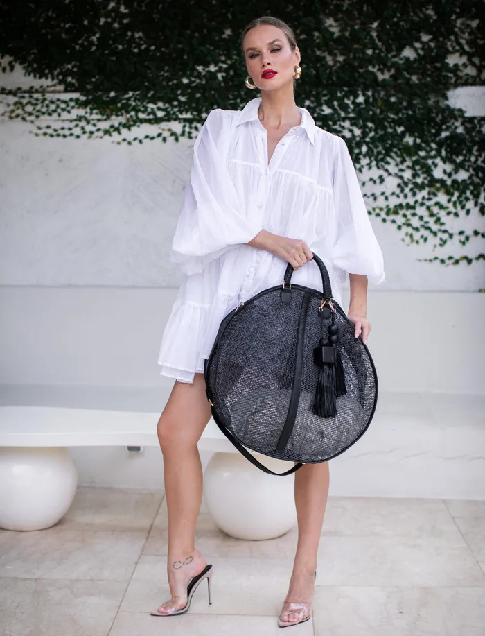 Erika Pea Earrings LIZZY JUMBO BAG Erika Pea Earrings LIZZY JUMBO BAG
