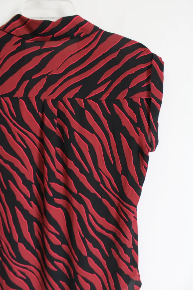 Express Rings Express Black Red Patterned Quarter Zip Top XS