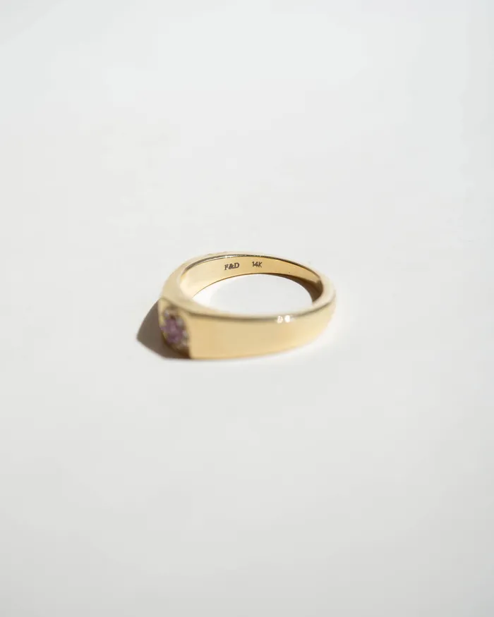 Foe Dear Rings Bellis Signet Ring Pink Sapphire