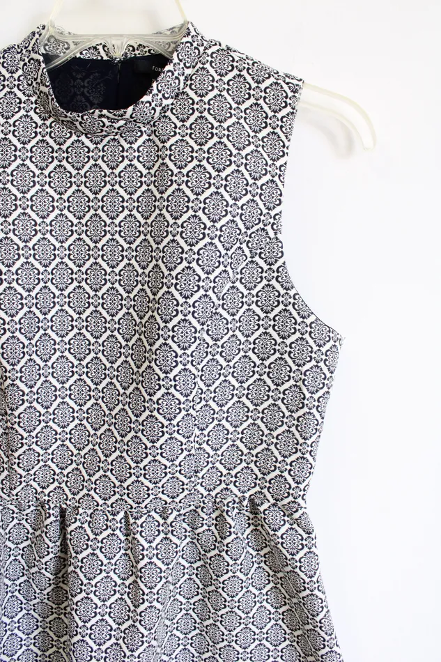 Forever 21 Forever 21 Navy Blue Cream Dress M Rings