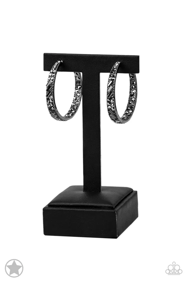 GLITZY By Association Black Paparazzi Accessories Necklaces