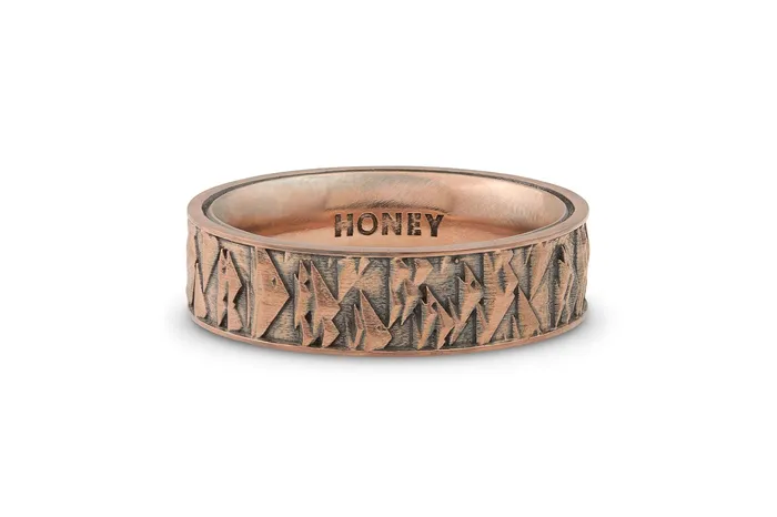 Honey Jewelry Co Mens Trigon Triangle Pattern Wedding Band 65mm Rings