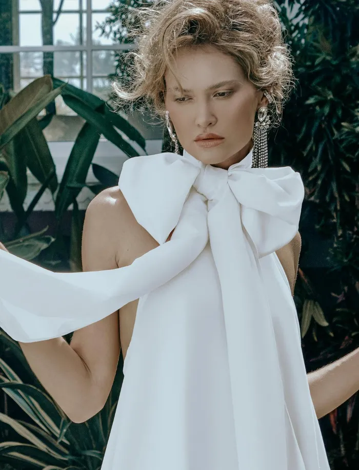 JOSEPHINA DRESS Erika Pea Earrings