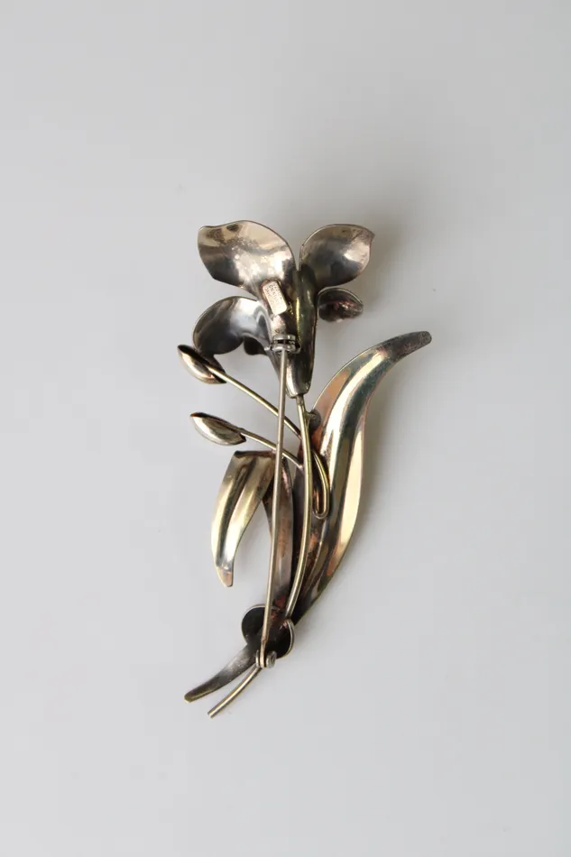 Jubilee Thrift Earrings 120 12K Gold Fill On Silver Flower Pin