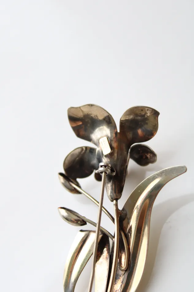 Jubilee Thrift Earrings 120 12K Gold Fill On Silver Flower Pin