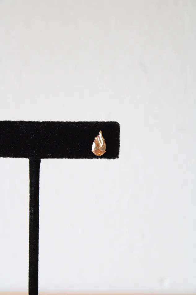 Jubilee Thrift Earrings Sunstone Pear 585 Yellow Gold Stud Earrings