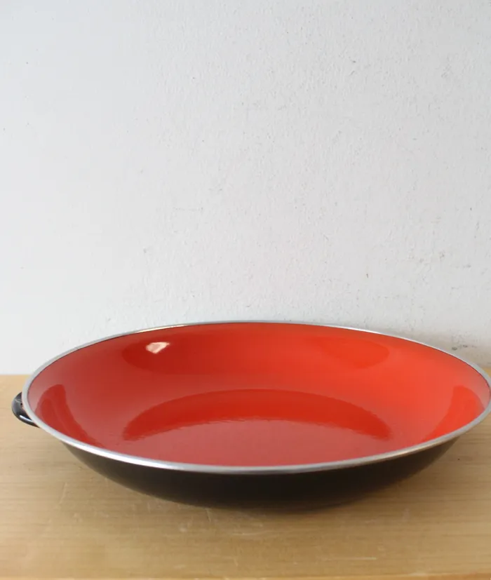 Jubilee Thrift Earrings Vintage Yugoslavia 25 Red Enamelware Handled Dish