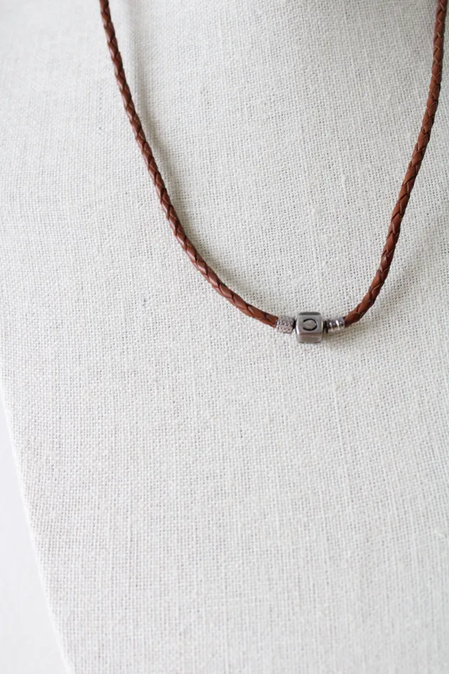 Jubilee Thrift Necklaces Sterling Silver Horseshow Clasp Leather Necklace