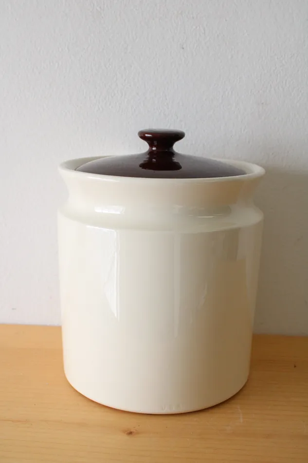Jubilee Thrift Rings Brown Cream Floral Cannister 7