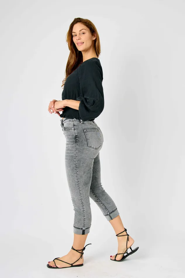 JUDY BLUE JUDY BLUE HIGH WAIST CUFFED BUTTON FLY CAPRI GREY Rings JUDY BLUE JUDY BLUE HIGH WAIST CUFFED BUTTON FLY CAPRI GREY Rings