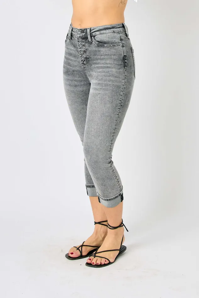 JUDY BLUE JUDY BLUE HIGH WAIST CUFFED BUTTON FLY CAPRI GREY Rings JUDY BLUE JUDY BLUE HIGH WAIST CUFFED BUTTON FLY CAPRI GREY Rings