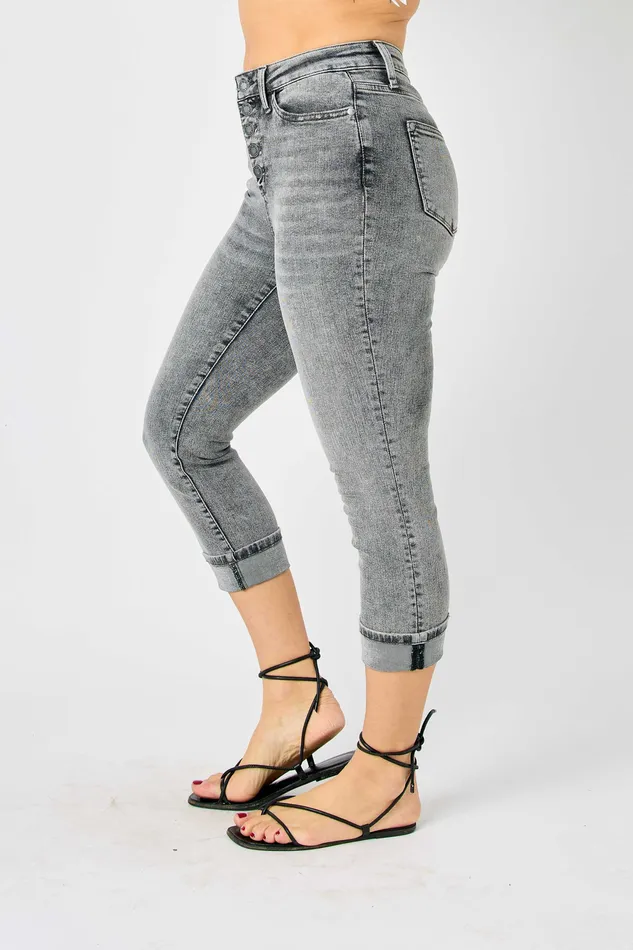 JUDY BLUE JUDY BLUE HIGH WAIST CUFFED BUTTON FLY CAPRI GREY Rings JUDY BLUE JUDY BLUE HIGH WAIST CUFFED BUTTON FLY CAPRI GREY Rings