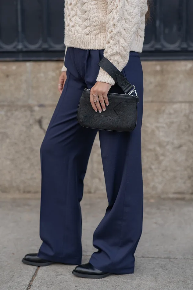 justineleconte1 Rings JL clutch bag leather Caviar black justineleconte1 Rings JL clutch bag leather Caviar black