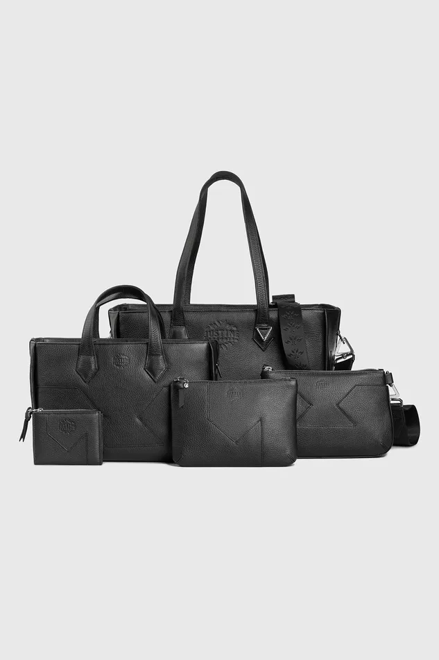 justineleconte1 Rings JL clutch bag leather Caviar black justineleconte1 Rings JL clutch bag leather Caviar black
