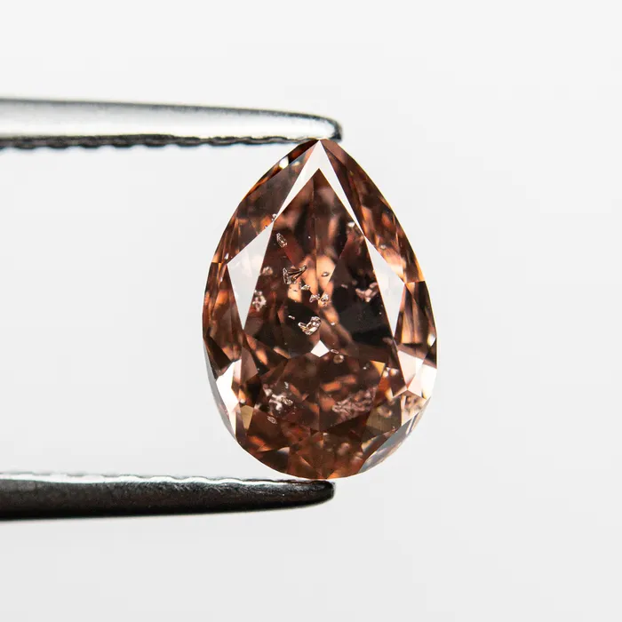 Misfit Diamonds Earrings 150ct 844x577x382mm GIA Fancy Deep Orangy Pink Pear Brilliant 2415201