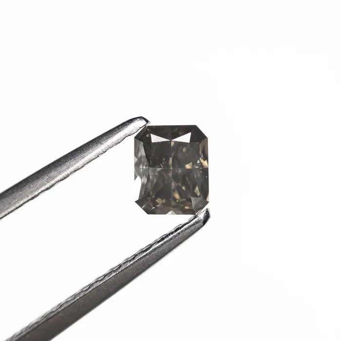 Misfit Diamonds Rings 036ct 423x351x241mm Fancy Grey Cut Corner Rectangle Brilliant 1992347
