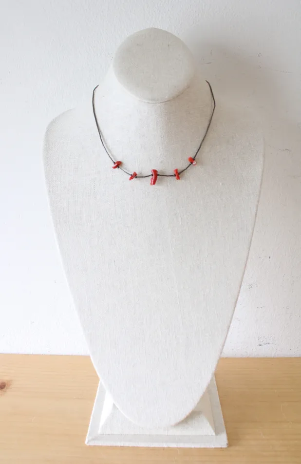 Necklaces Jubilee Thrift Liquid Silver Red Turquoise Puka Shell Style Beaded Necklace
