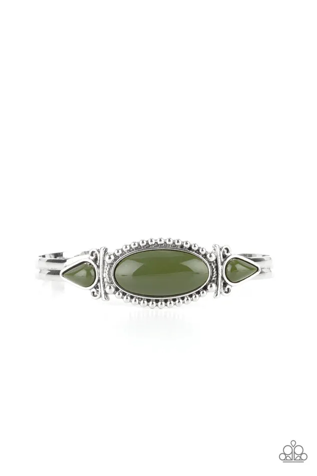 Paparazzi Accessories Earrings Tribal Trinket Green