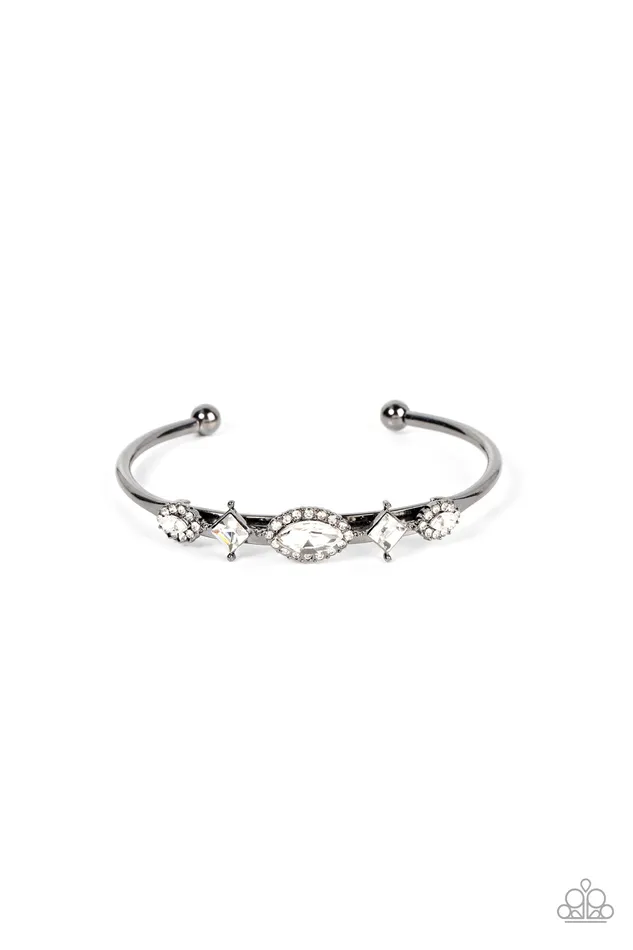 Paparazzi Accessories Rings Disarming Dazzle Black