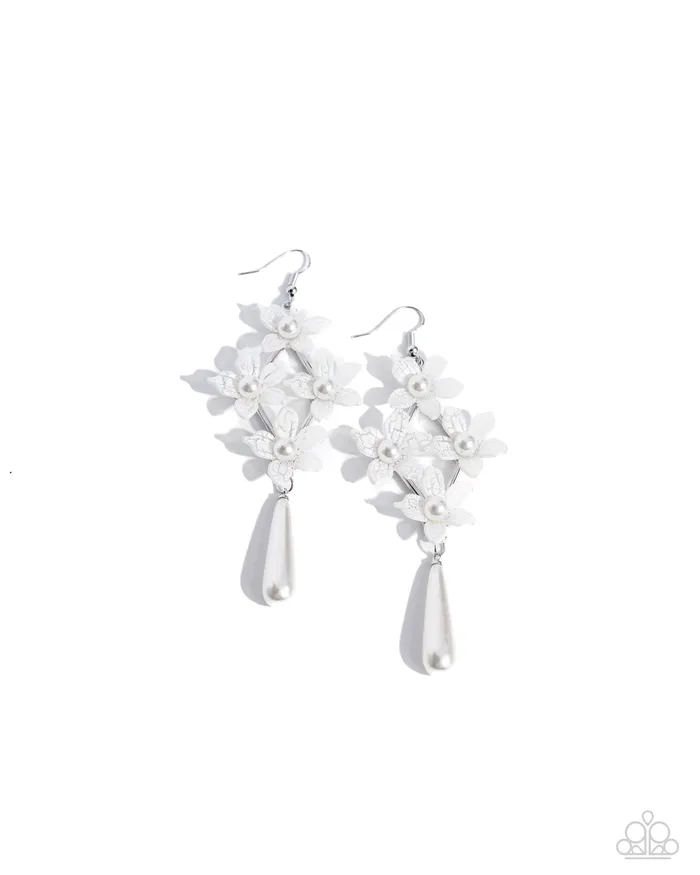Paparazzi Accessories Rings Vintage Veining White