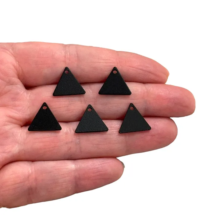 Peppy Beads Rings Black Plated 135mm Triangle Tag Charms Black Triangle Tag Charms 5 pcs in a pack Peppy Beads Rings Black Plated 135mm Triangle Tag Charms Black Triangle Tag Charms 5 pcs in a pack