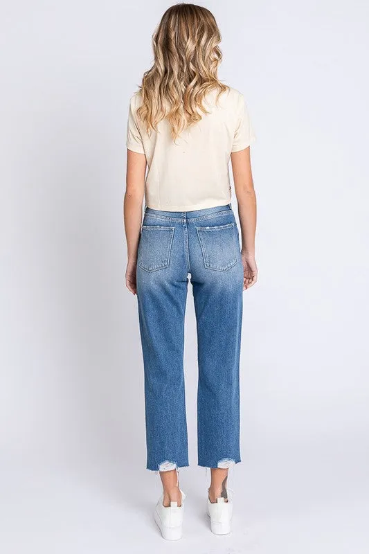 PETRA153 DISTRESSED HIGH RISE RIGID VINTAGE MOM JEANS Necklaces