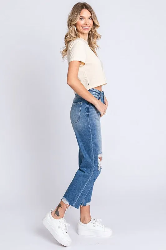 PETRA153 DISTRESSED HIGH RISE RIGID VINTAGE MOM JEANS Necklaces
