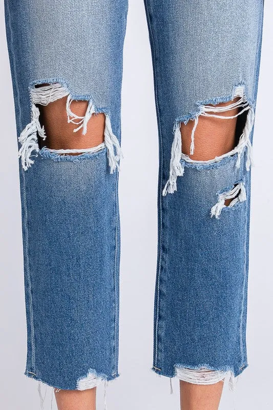 PETRA153 DISTRESSED HIGH RISE RIGID VINTAGE MOM JEANS Necklaces