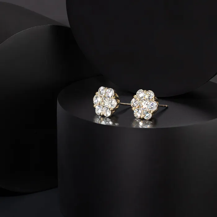RACHEL LYNN CHICAGO Earrings 18 Karat Yellow Gold Floral Stud Earrings 250cts