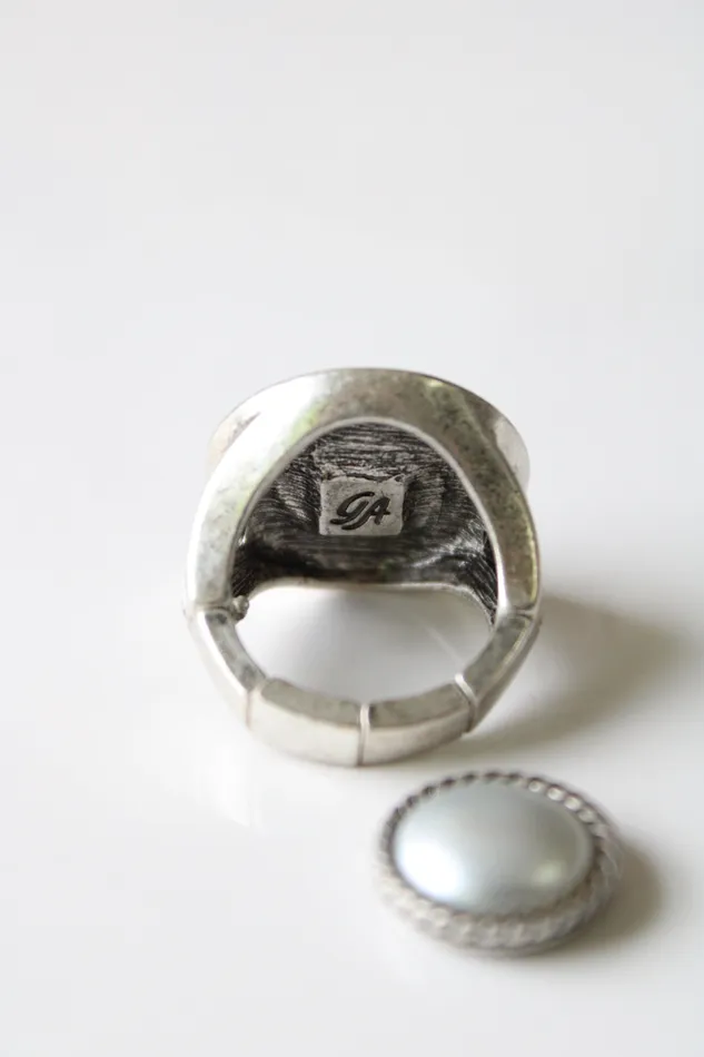 Rings GA GA Silver Magnetic Center Stretch Ring Size 7