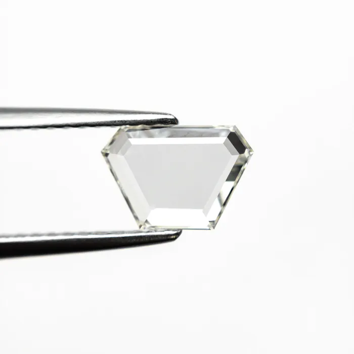 Rings Misfit Diamonds 070ct 803x543x151mm VVS2 J Trapezoid Portrait Cut 1985423