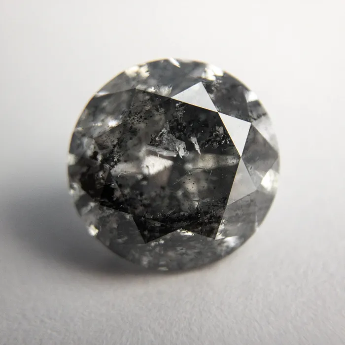 Rings Misfit Diamonds 518ct 1069x1082x701mm Round Brilliant 1885001