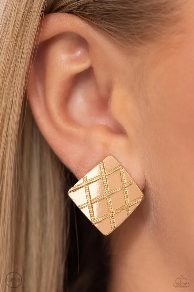 Rings Paparazzi Accessories PLAID and Simple Gold