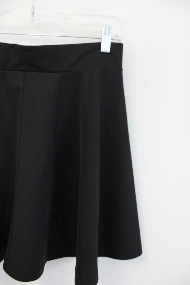 Rings Solid Black Flare Mini Skirt L Jubilee Thrift