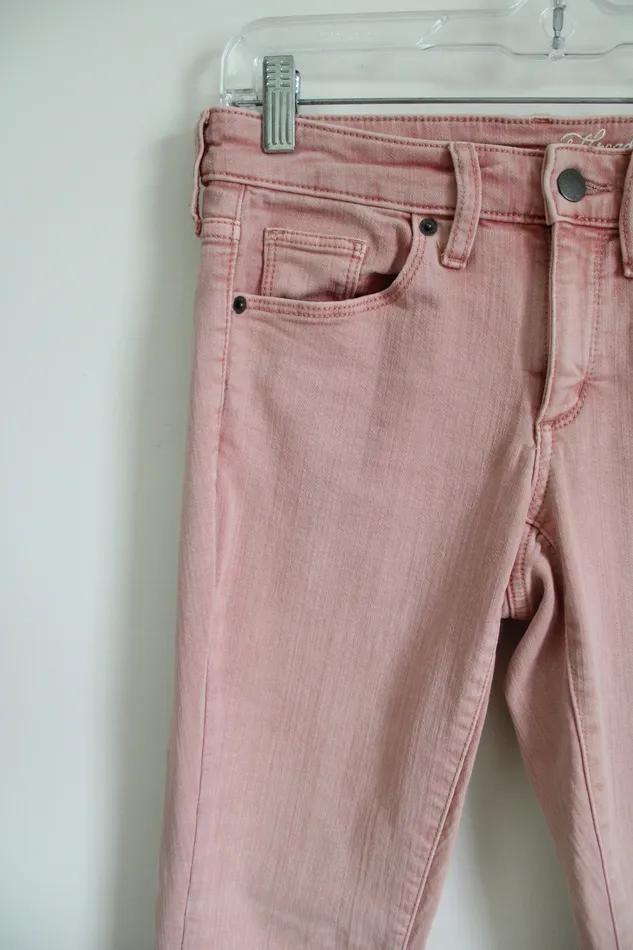 Universal Threads Mid Rise Skinny Pink Jeans 2 Universal Thread Earrings