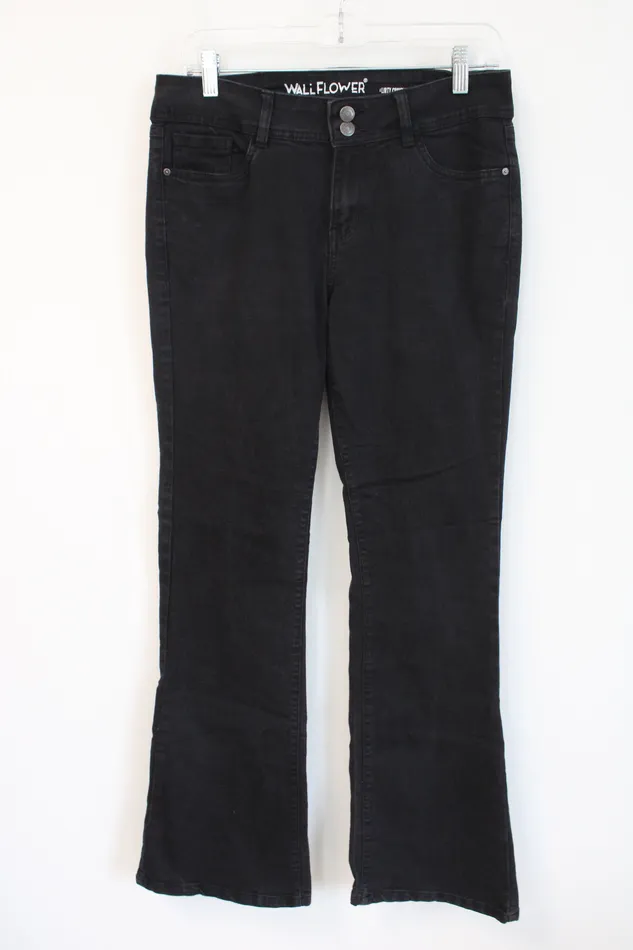 Wallflower Flirty Curvy High Rise Black Jeans 7 Wallflower Rings